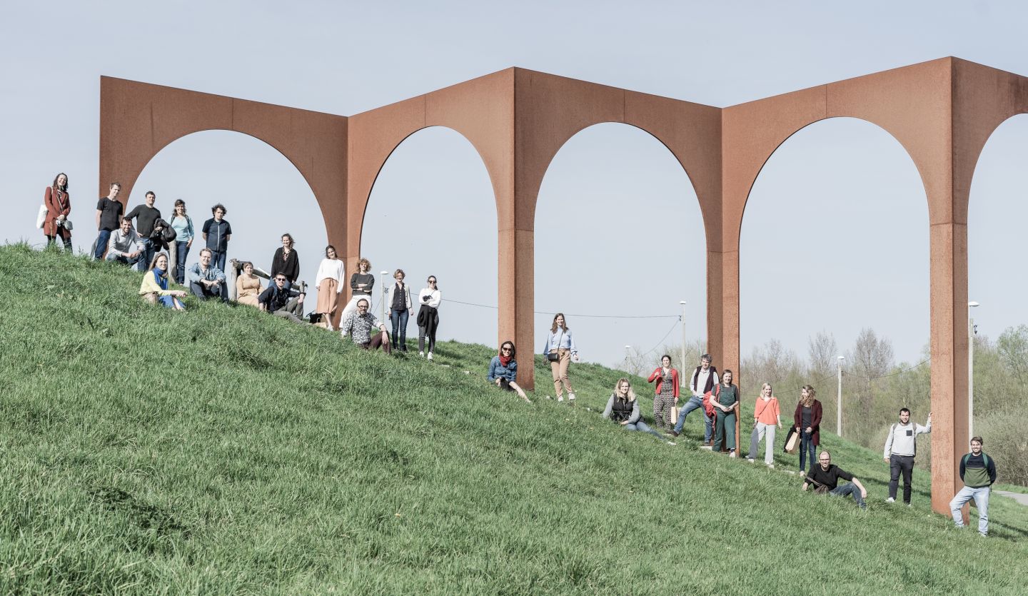 Een collectief met meer dan 40 medewerkers in verschillende disciplines